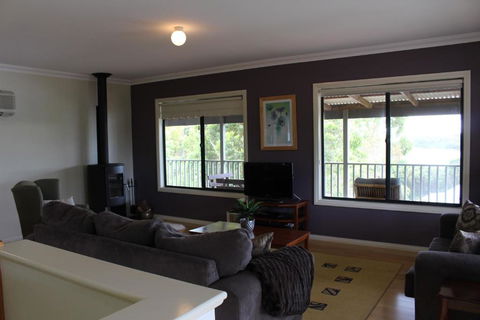 Waterside View - Port Augusta Accommodation 1