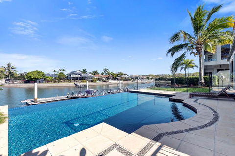 YALLA24-Luxury Resort Style Home - Port Augusta Accommodation 1