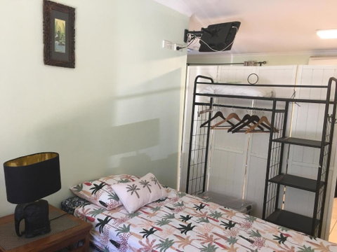 Palmerston Sunset Retreat - Port Augusta Accommodation 3
