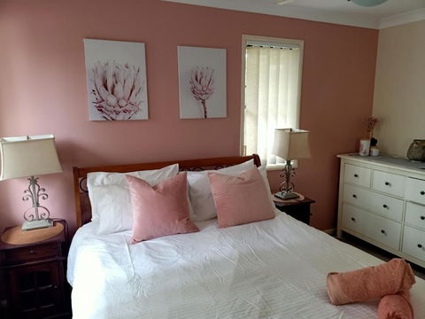 Tingalpa Townhouse Treat - Port Augusta Accommodation 0