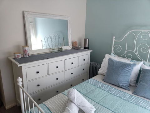 Tingalpa Townhouse Treat - Port Augusta Accommodation 1