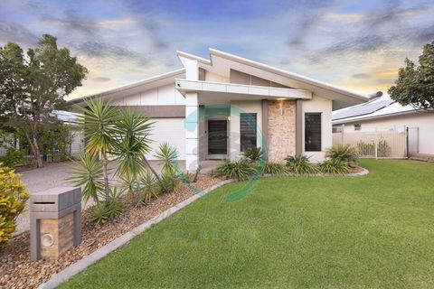 Zenhouse: 4BR Stylish Work/Family Home In Muirhead - Port Augusta Accommodation 0