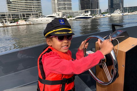 2-Hour Boat Rental In Melbourne - Port Augusta Accommodation 4