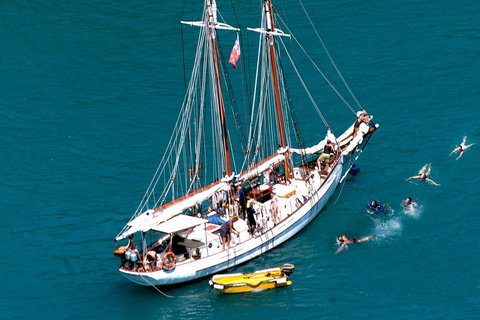 Whitehaven Beach Sailing And Snorkeling Cruise - Port Augusta Accommodation 3
