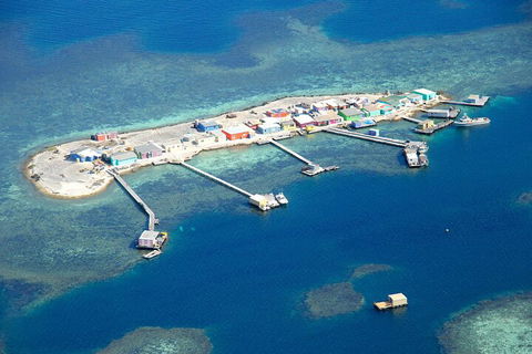 Abrolhos Islands Fixed-Wing Scenic Flight - Port Augusta Accommodation 3