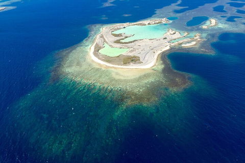 Abrolhos Islands Fixed-Wing Scenic Flight - Port Augusta Accommodation 4