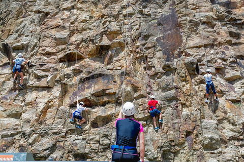 Rock Climbing At The Kangaroo Point Cliffs In Brisbane - Port Augusta Accommodation 2