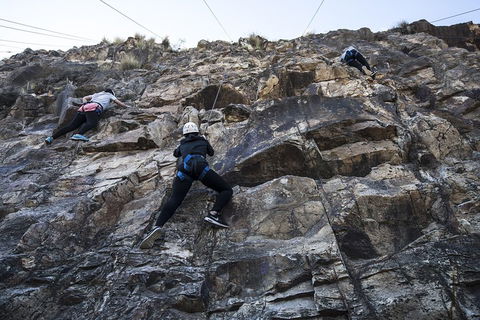 Rock Climbing At The Kangaroo Point Cliffs In Brisbane - Port Augusta Accommodation 4