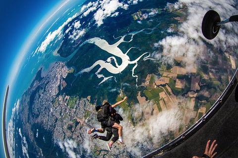 Reef And Rainforest Tandem Sky Dive In Cairns - Port Augusta Accommodation 5